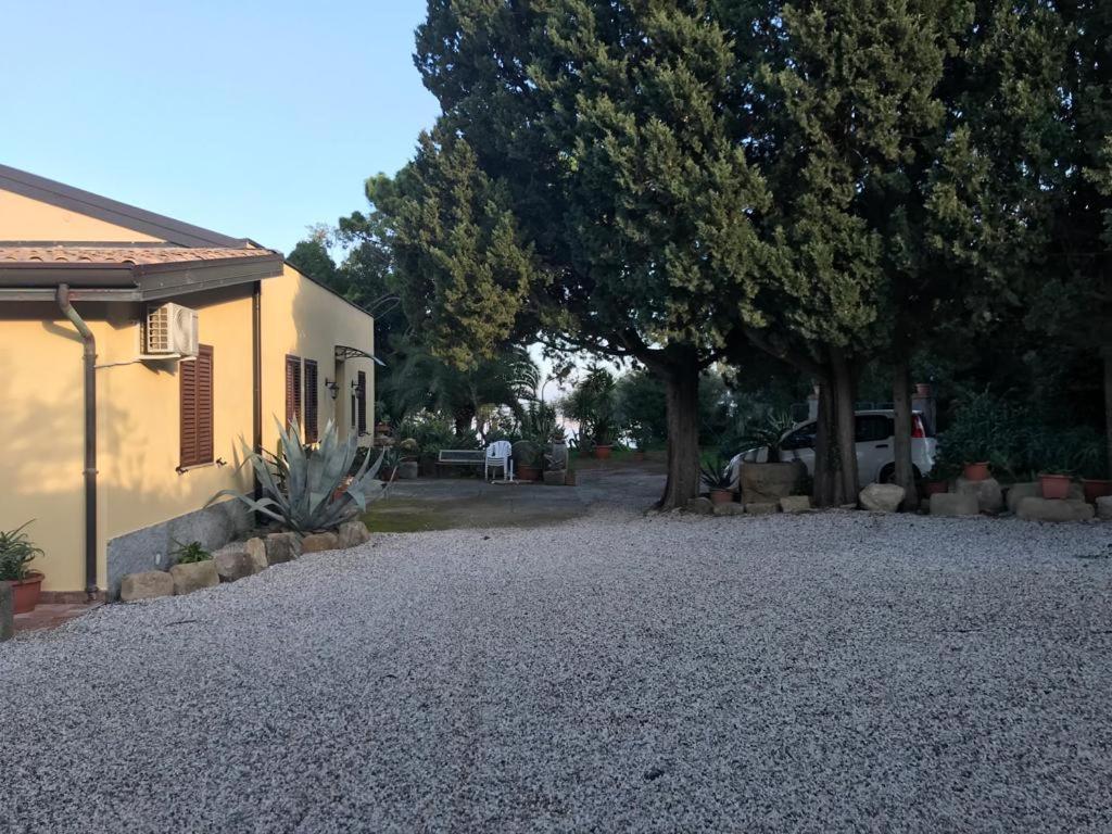 L'Ulivo In Villa Greco Tindari Exterior foto