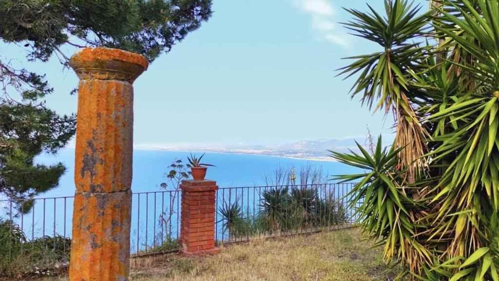 L'Ulivo In Villa Greco Tindari Exterior foto