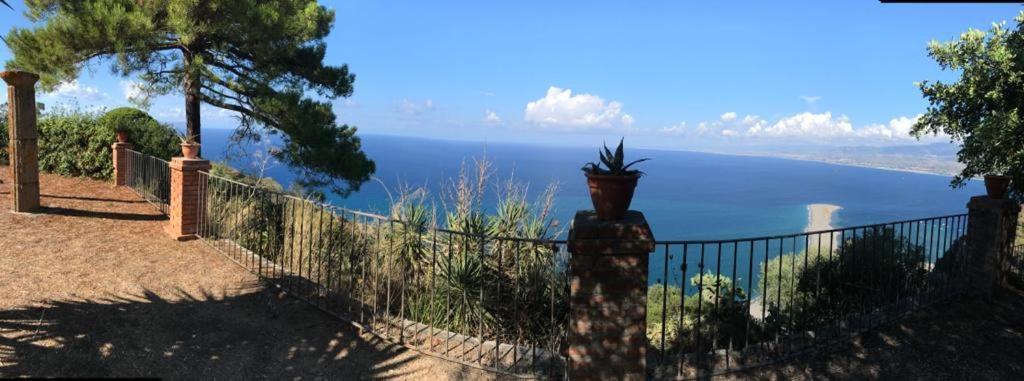 L'Ulivo In Villa Greco Tindari Exterior foto